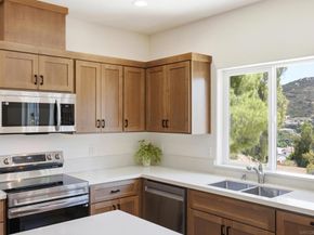 707 Lingel Dr, El Cajon CA 92019