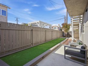 420 1st St, Coronado CA 92118