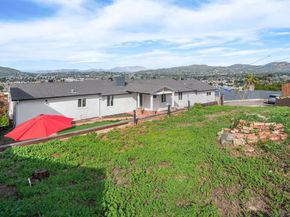 1192 Merritt Dr, El Cajon CA 92020
