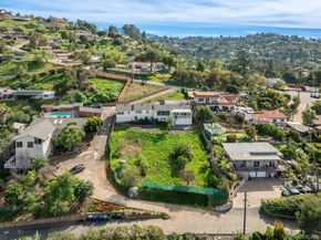 1192 Merritt Dr, El Cajon CA 92020