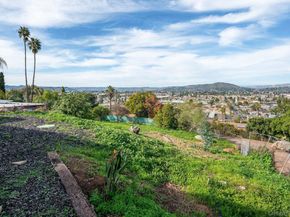 1192 Merritt Dr, El Cajon CA 92020