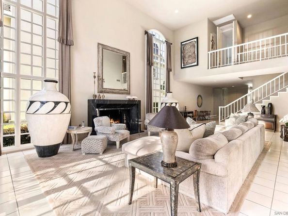 7437 Avenida De Palais, Carlsbad CA 92009