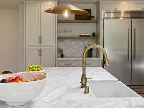 8390 Cliffridge Ln, La Jolla CA 92037