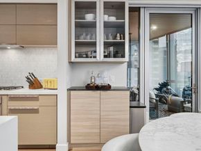 888 W E 2405, San Diego CA 92101