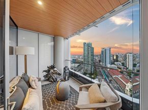 888 W E 2405, San Diego CA 92101