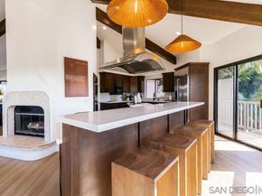 2606 Galicia Way, Carlsbad CA 92009