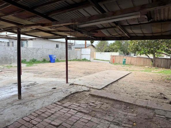 4162 Delta St, San Diego CA 92113