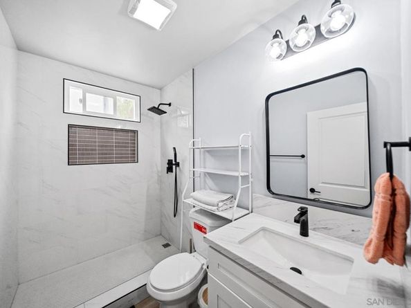 4001 N Bonita St, Spring Valley CA 91977