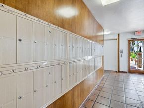 8324 Regents Rd 2E, San Diego CA 92122