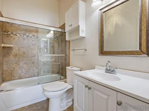 8324 Regents Rd 2E, San Diego CA 92122