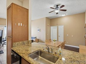 8324 Regents Rd 2E, San Diego CA 92122