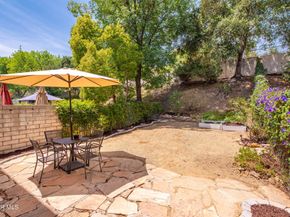 29633 Strawberry Hill Drive, Agoura Hills CA 91301