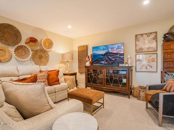 31556 Agoura Road 2, Westlake Village CA 91361