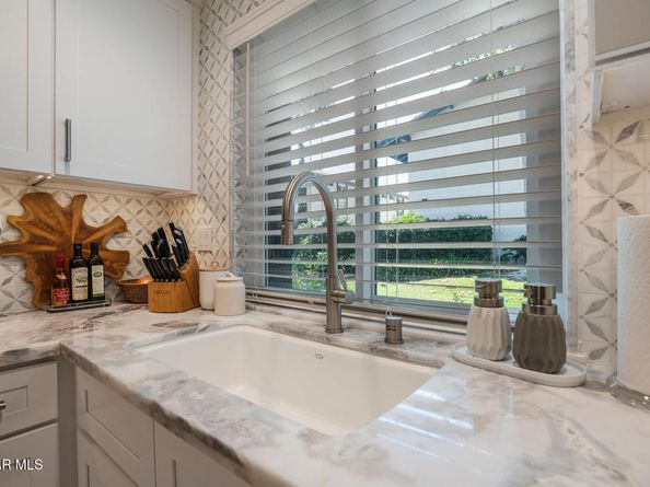 31556 Agoura Road 2, Westlake Village CA 91361