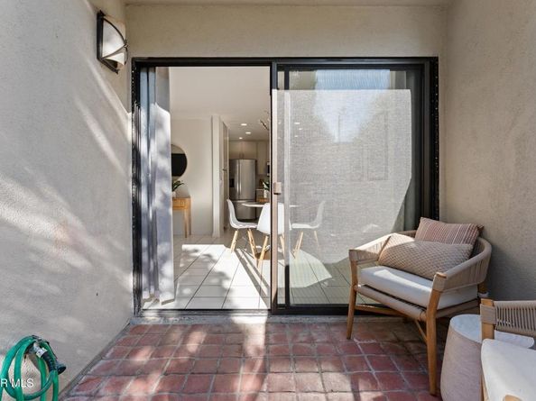 4265 Las Virgenes Road 4, Calabasas CA 91302