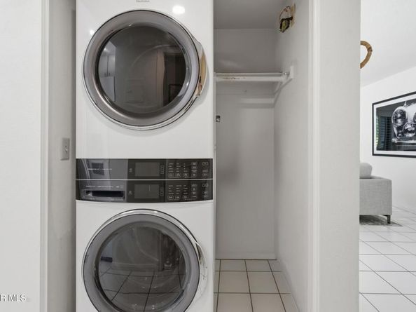 4265 Las Virgenes Road 4, Calabasas CA 91302