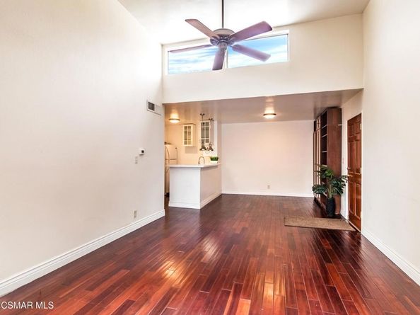 18645 Hatteras Street 237, Tarzana CA 91356
