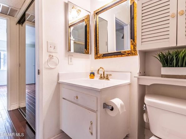 18645 Hatteras Street 237, Tarzana CA 91356