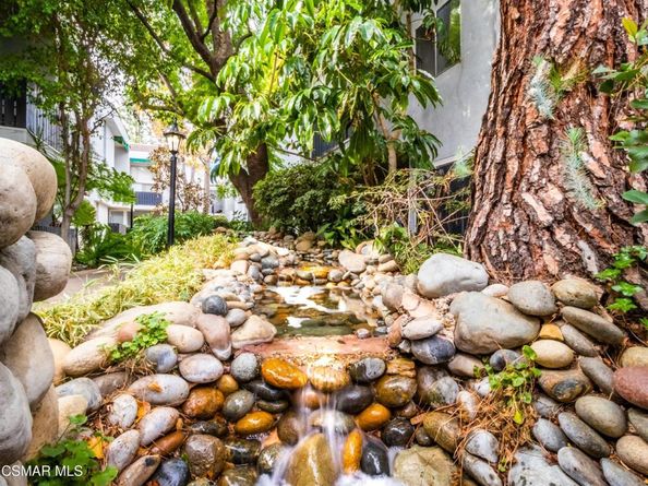 18645 Hatteras Street 237, Tarzana CA 91356