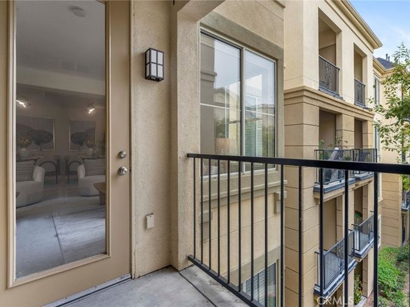 3339 Watermarke Place, Irvine CA 92612