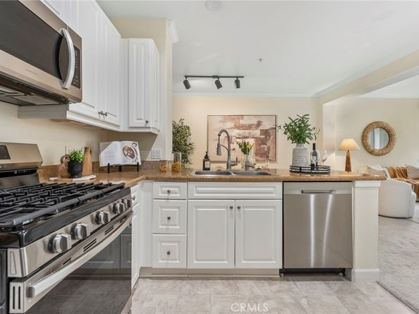 3339 Watermarke Place, Irvine CA 92612