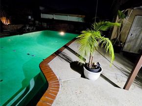 10624 S 6th Ave, Inglewood CA 90303