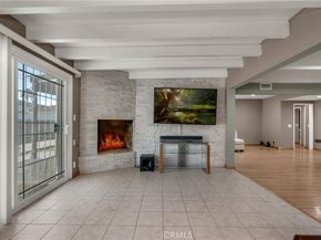 10624 S 6th Ave, Inglewood CA 90303