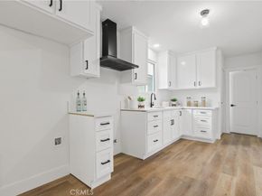 9525 Holmes Avenue, Los Angeles CA 90002