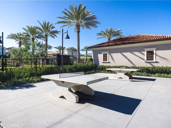 126 Sunnyside, Irvine CA 92618