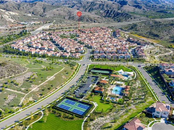 126 Sunnyside, Irvine CA 92618