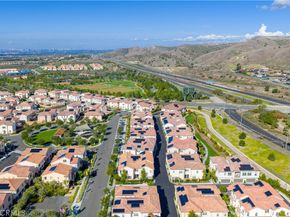 126 Sunnyside, Irvine CA 92618