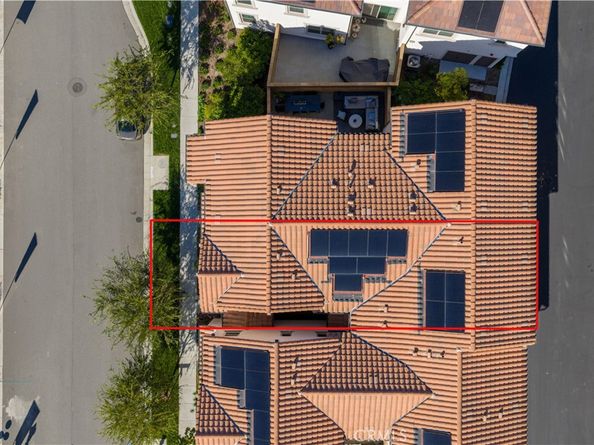 126 Sunnyside, Irvine CA 92618