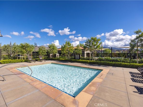 126 Sunnyside, Irvine CA 92618