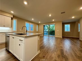 175 Bowery, Irvine CA 92612