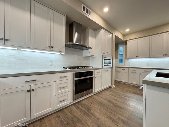 175 Bowery, Irvine CA 92612