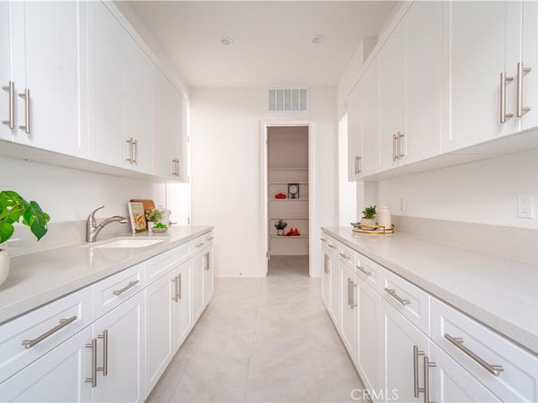 5777 Sunrise Ridge Lane, Lake Forest CA 92679