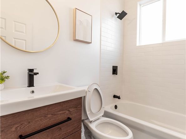 5743 Chesley Avenue, Los Angeles CA 90043