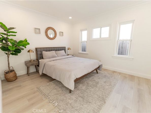 5743 Chesley Avenue, Los Angeles CA 90043