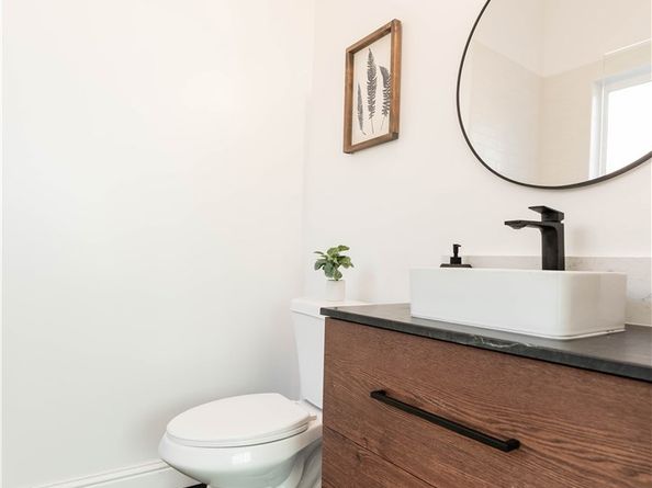 5743 Chesley Avenue, Los Angeles CA 90043