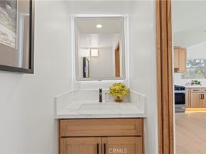 8280 Grand View Drive, Los Angeles CA 90046