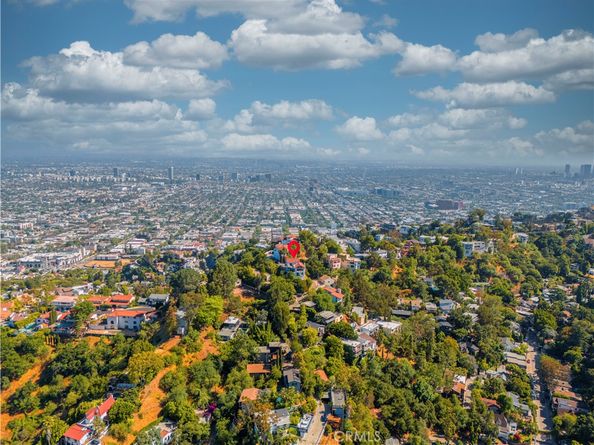 8280 Grand View Drive, Los Angeles CA 90046