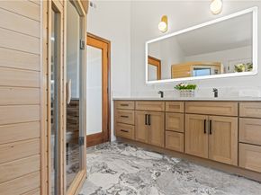 8280 Grand View Drive, Los Angeles CA 90046