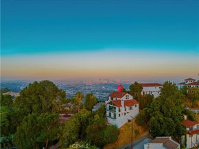 8280 Grand View Drive, Los Angeles CA 90046