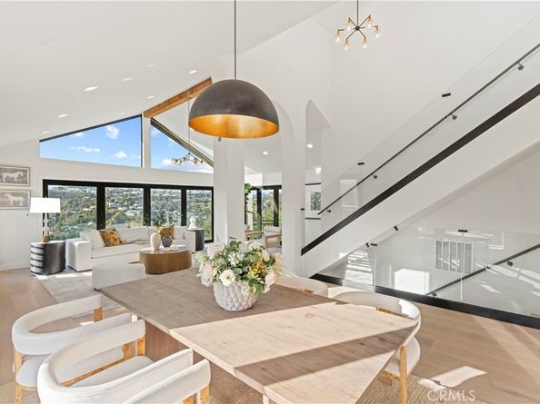 8280 Grand View Drive, Los Angeles CA 90046