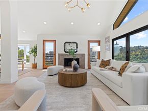 8280 Grand View Drive, Los Angeles CA 90046