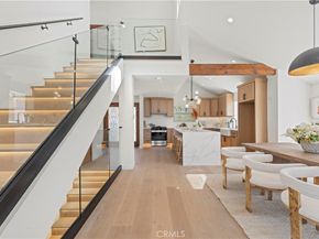 8280 Grand View Drive, Los Angeles CA 90046