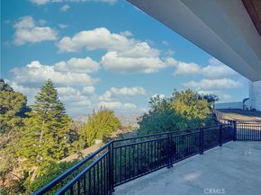 8280 Grand View Drive, Los Angeles CA 90046