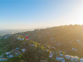 8280 Grand View Drive, Los Angeles CA 90046
