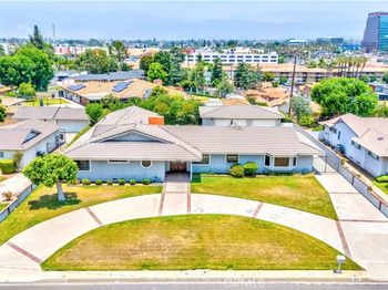 2837 E Mesa Drive