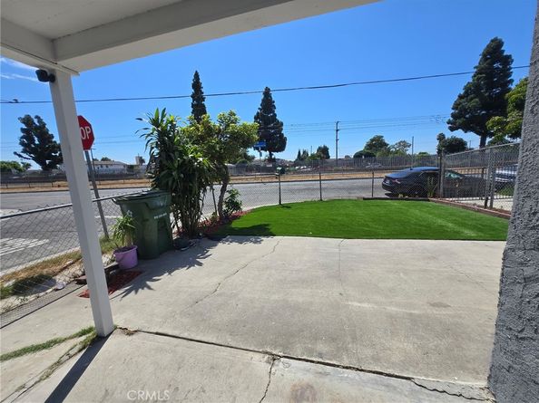 13618 S Willowbrook Avenue, Compton CA 90222